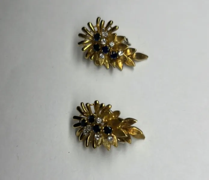 18K Gold Earrings, 19 Gram