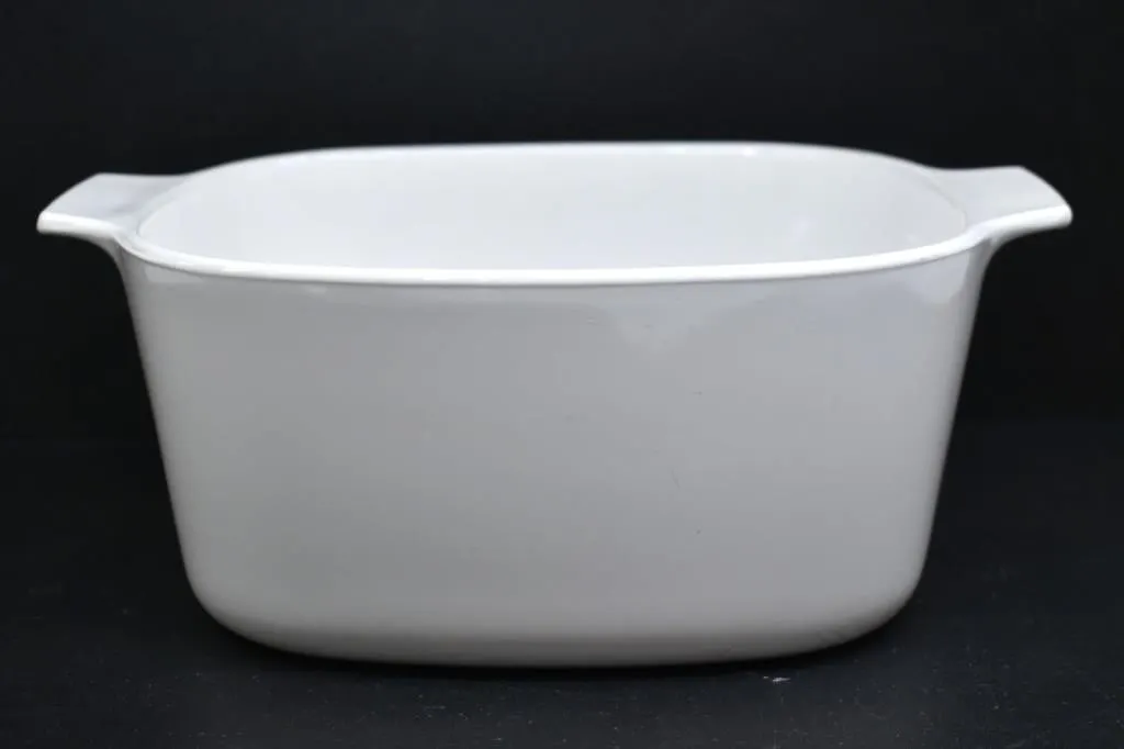 WHITE CASSEROLE DISH