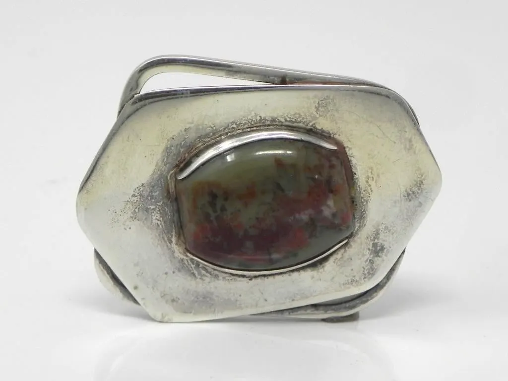 SILVER & BLOODSTONE BROOCH 16.71g
