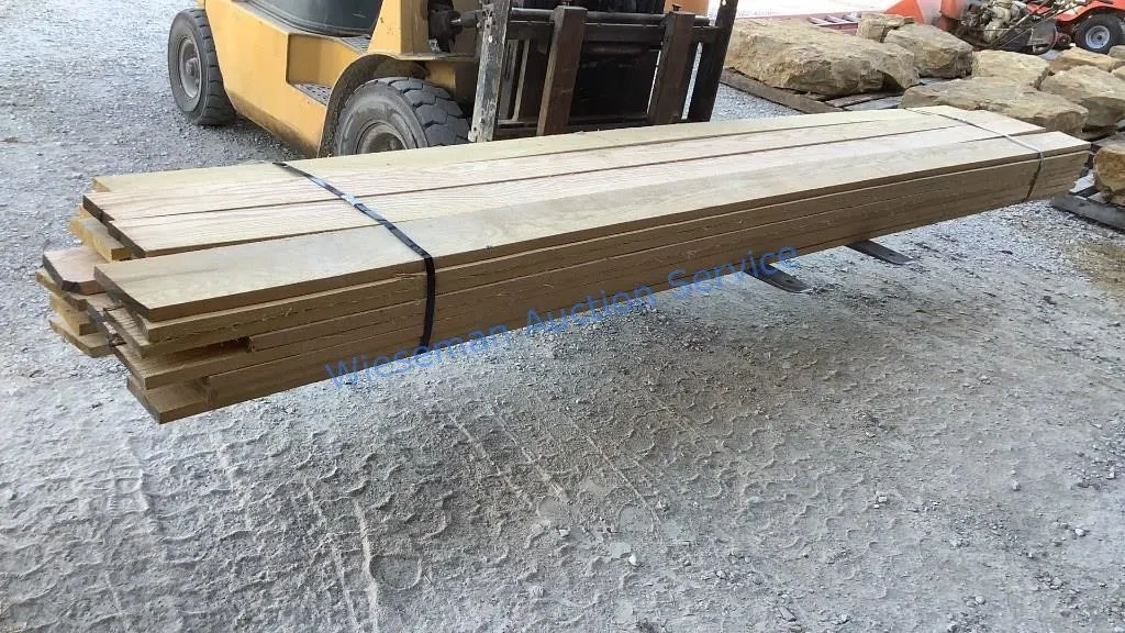 1x6x12 FRESH SAWN OAK LUMBER (32 BOARDS)