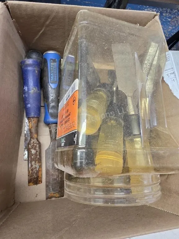Assorted chisels
