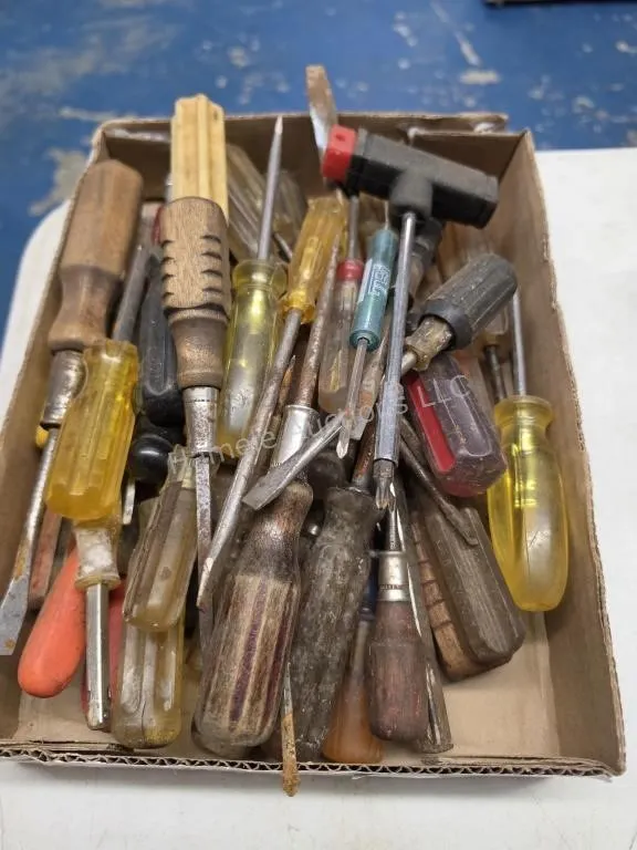 Assorted screwdrivers