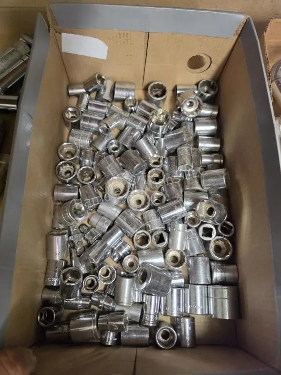 Assorted 3/8" drive sockets
