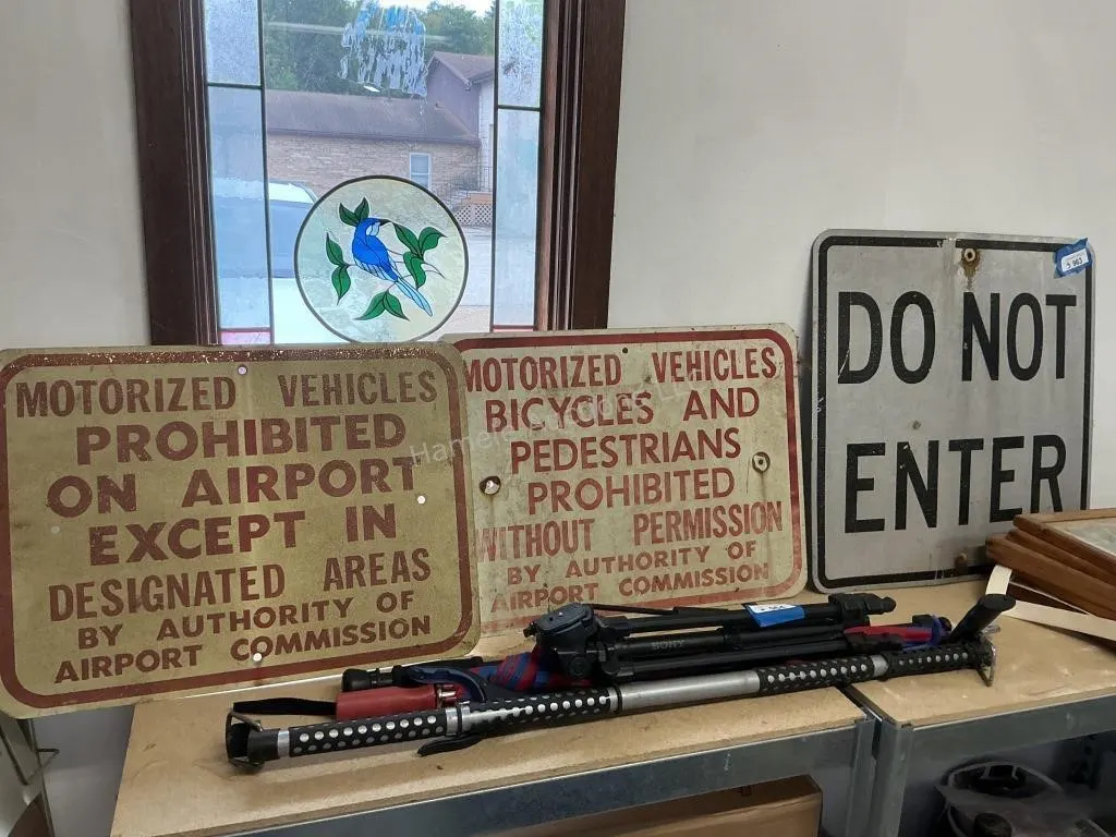 3 Road Signs