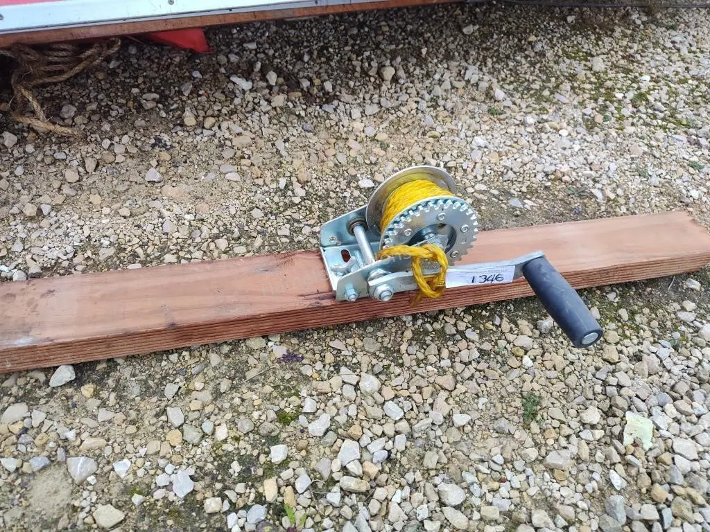 Crank winch