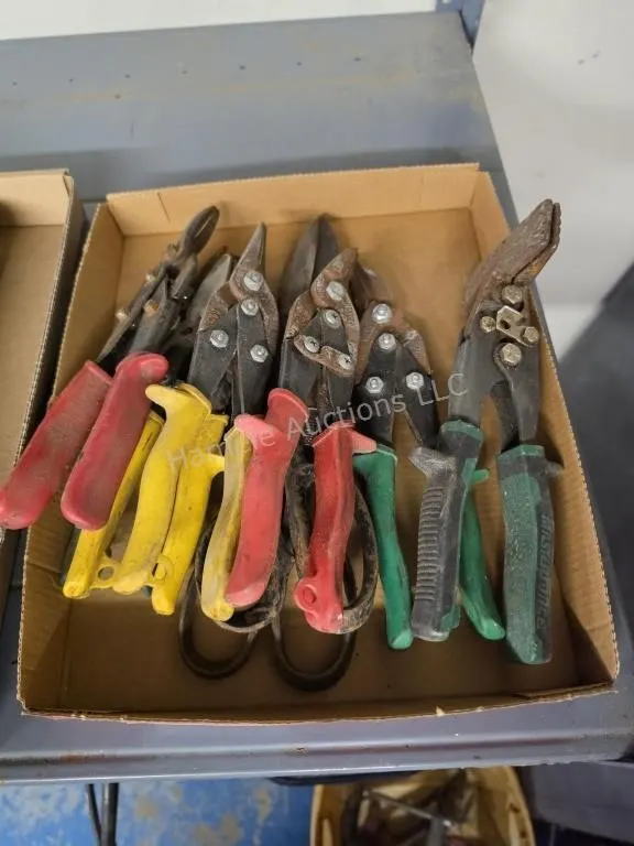 Assorted tin snips