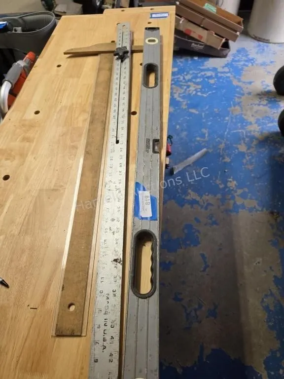 2 Squares and level