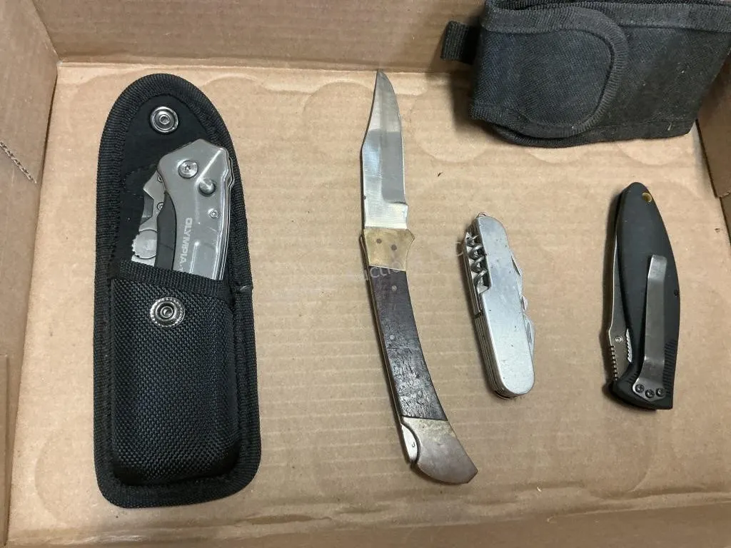 4 Knives