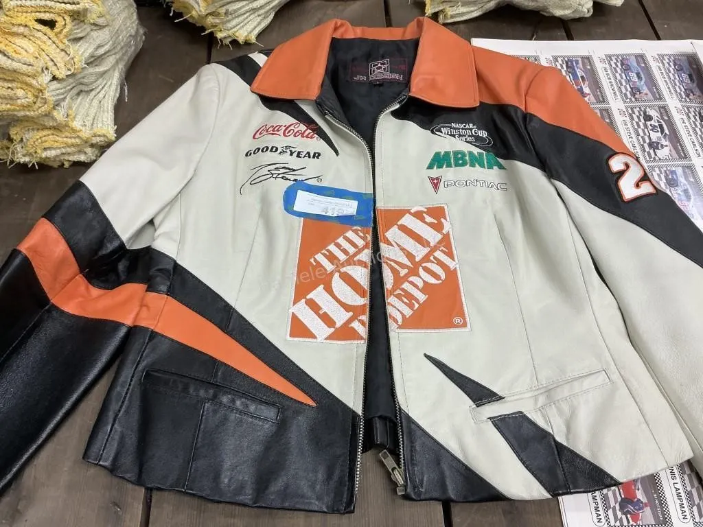 Women�s Leather NASCAR Jacket