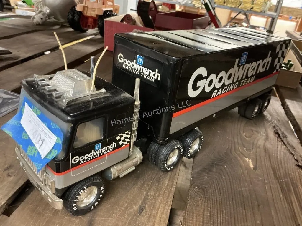 GM Goodwrench Semi