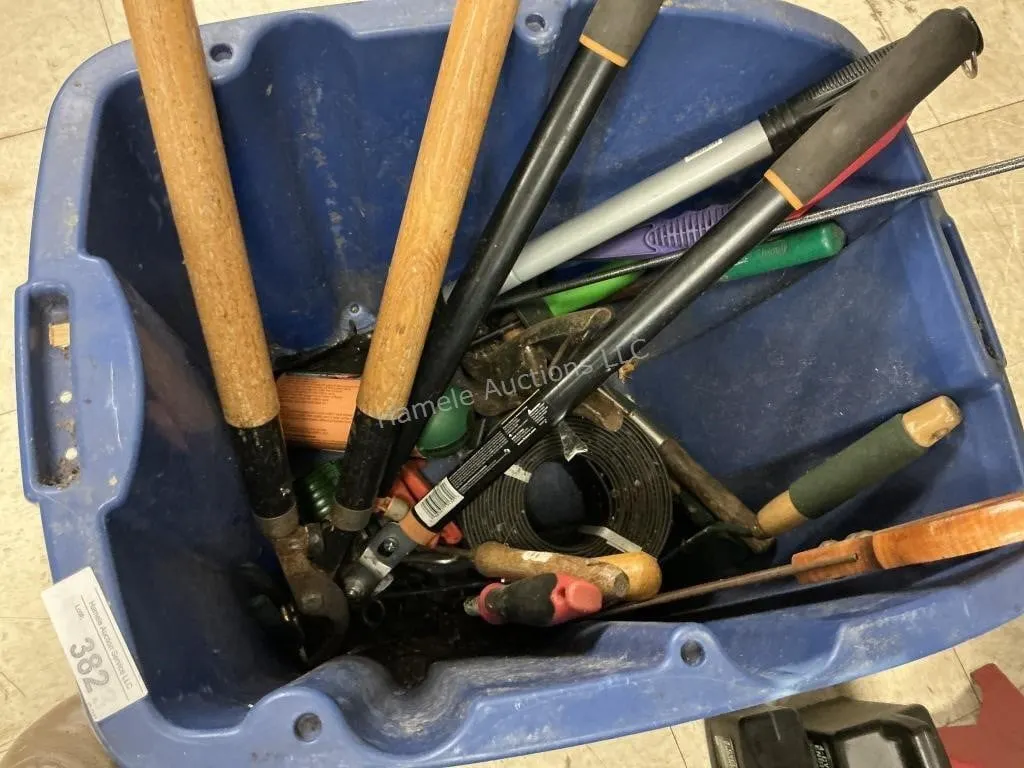 Gardening & Trimming Tools