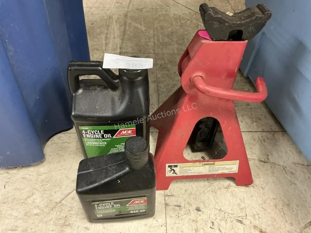 3 Items - Jack & Engine Oil