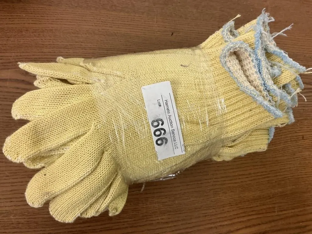 12 pair Work Gloves - NEW