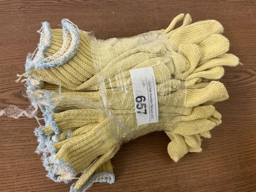 12 pair Work Gloves - NEW