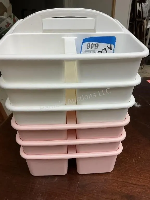 6 Plastic Organizer Totes