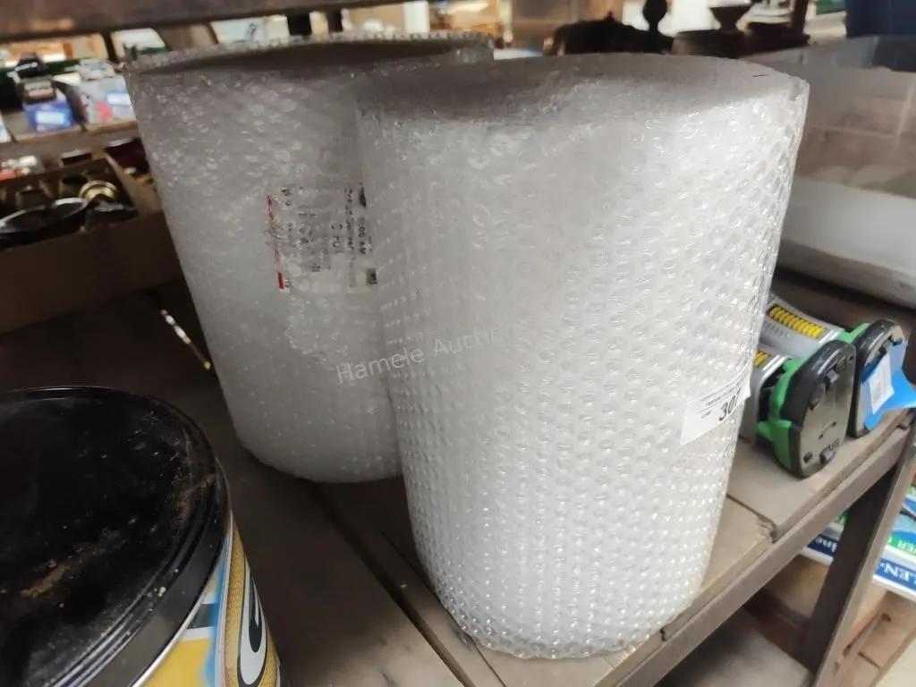 2 rolls bubble wrap