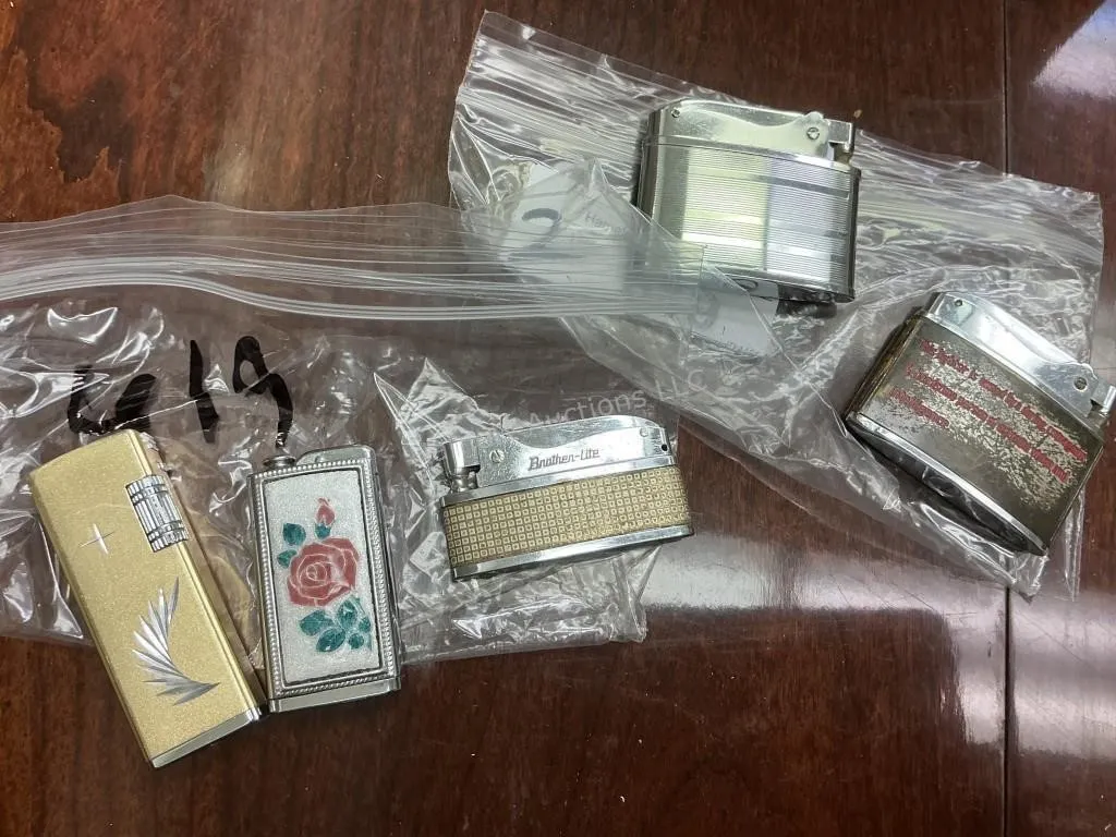 2 Baggies Lighters