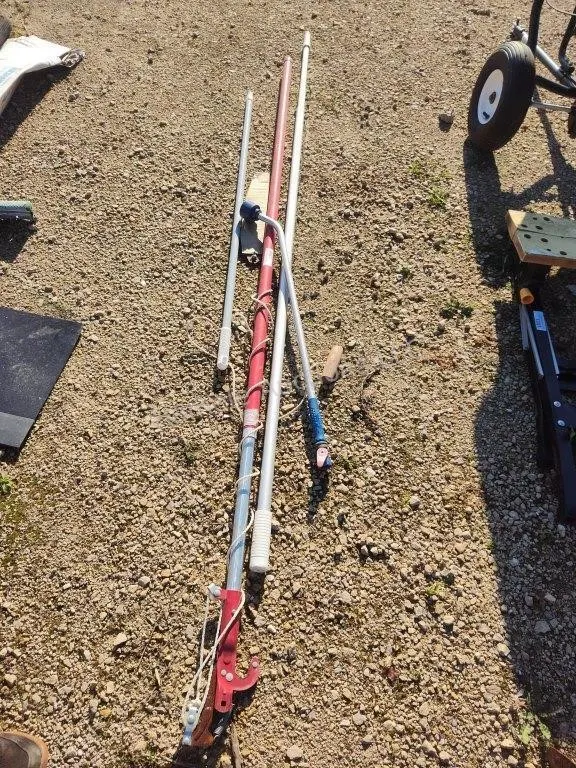Pruner, handles and sprayer