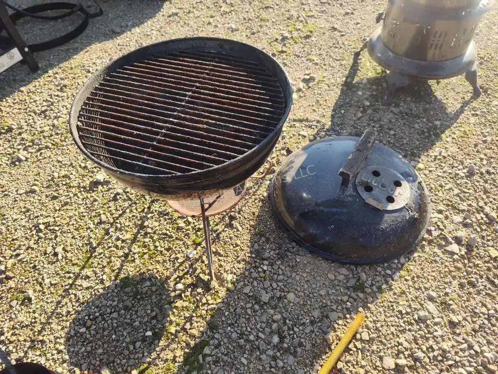 Weber portable grill