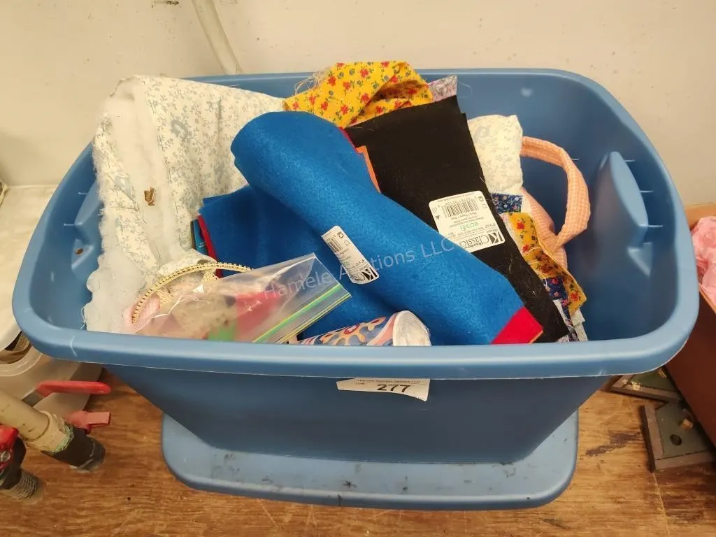 2 totes of fabric items