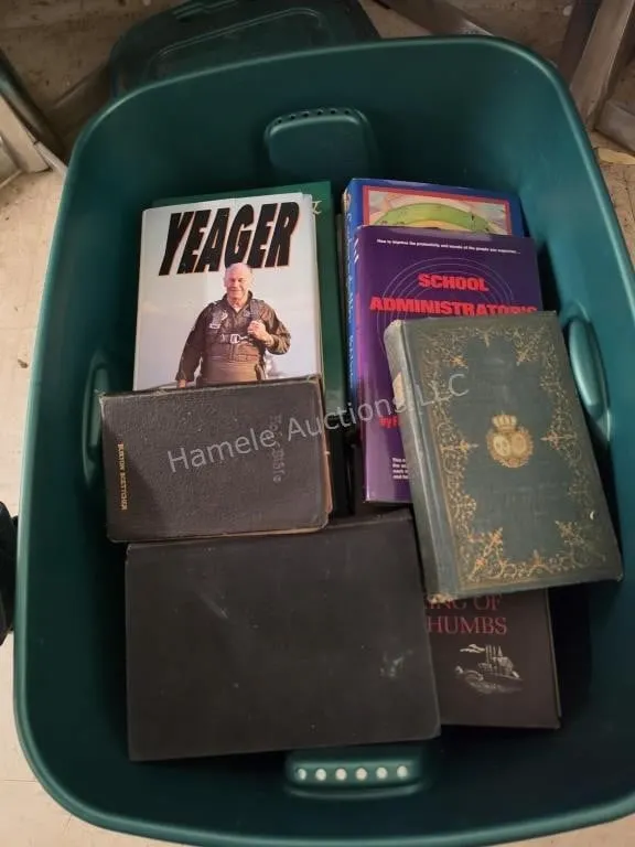 Tote of books