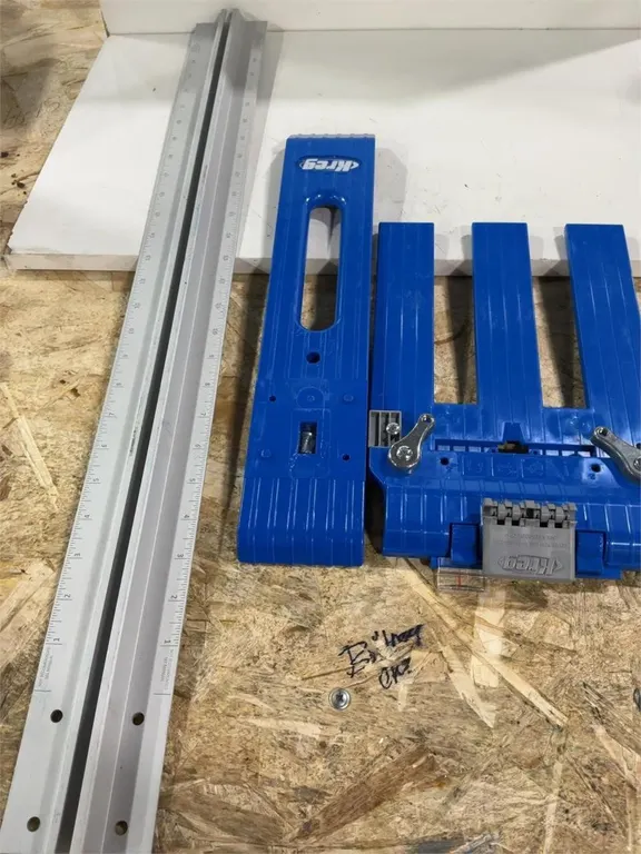 Kreg Rip-Cut Circular Saw Guide Attachment