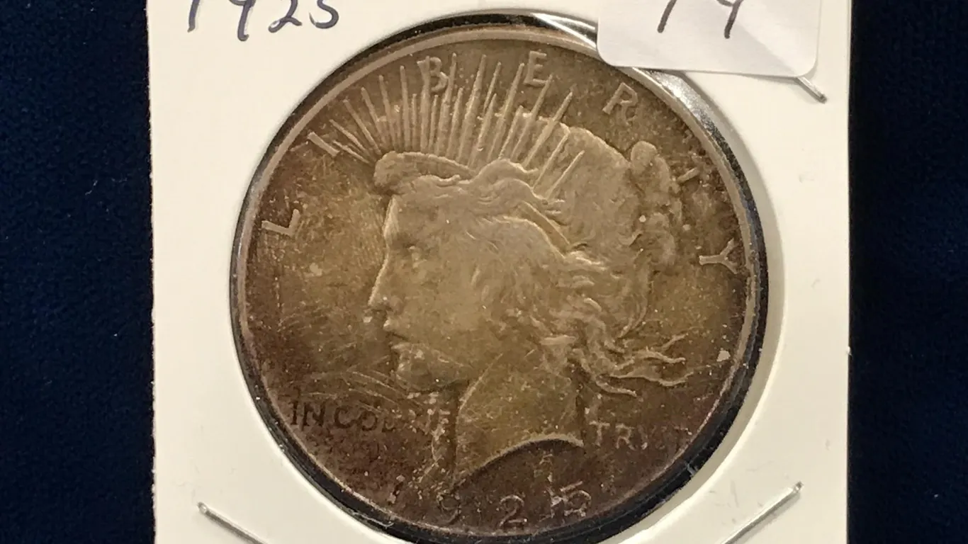 1925 USA Peace Silver Dollar