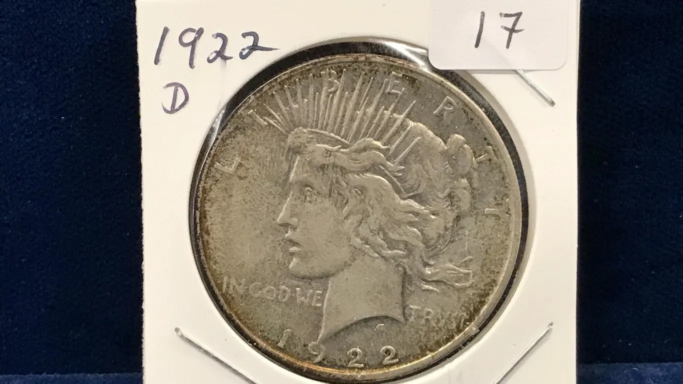1922 D USA Peace Silver Dollar