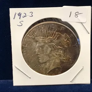 1923 S   USA Peace Silver Dollar