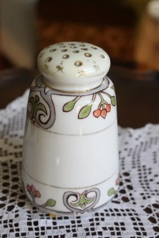 Vintage Noritake Morimura Porcelain Sugar Shaker
