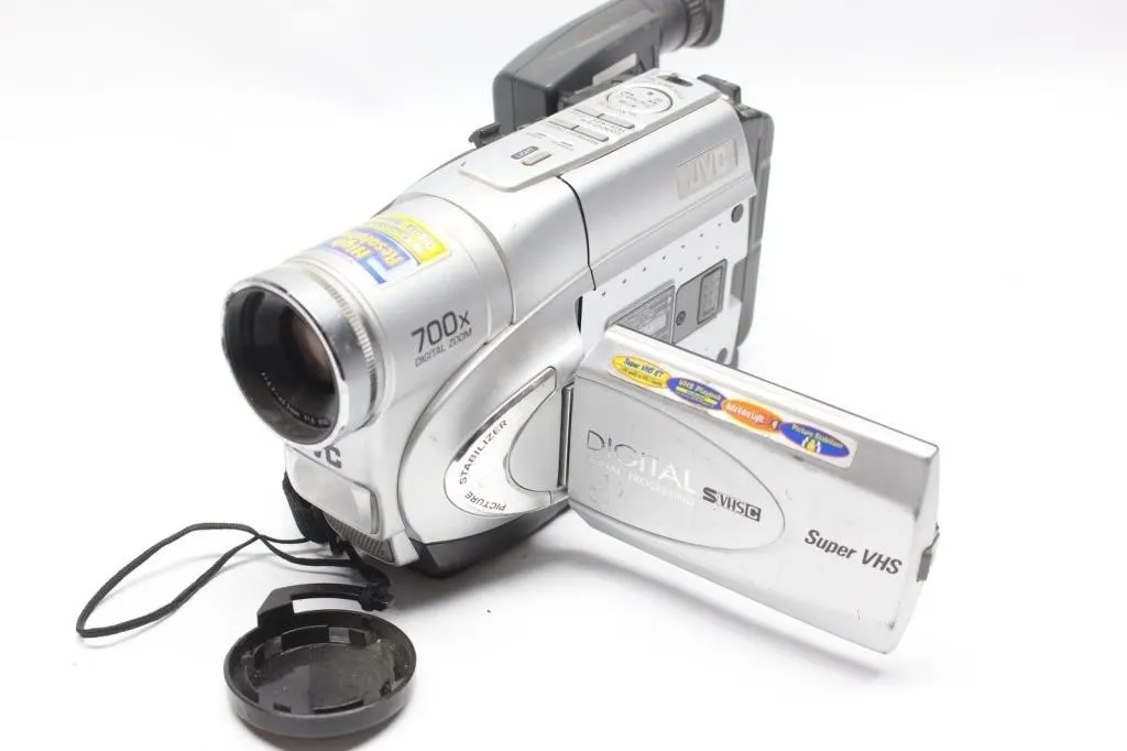 JVC GR-SXM260U Compact VHS-C Camcorder