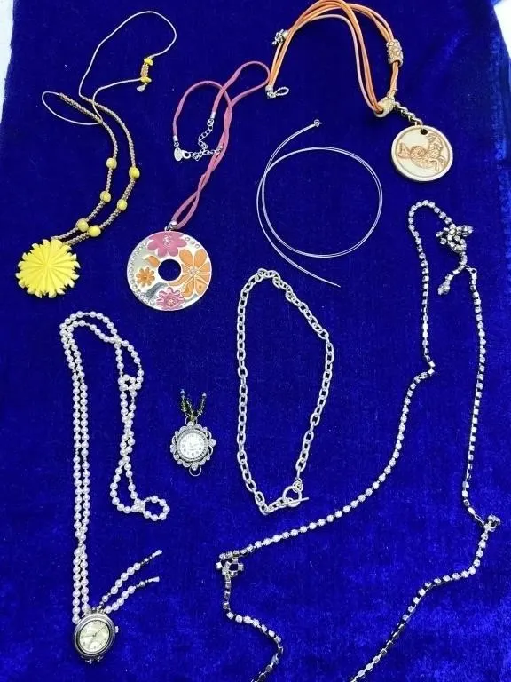 Costume Jewelry Necklaces, Watches & Pendants Lot