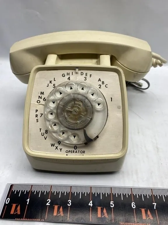 Vintage GTE Automatic Electric Rotary Desk Phone