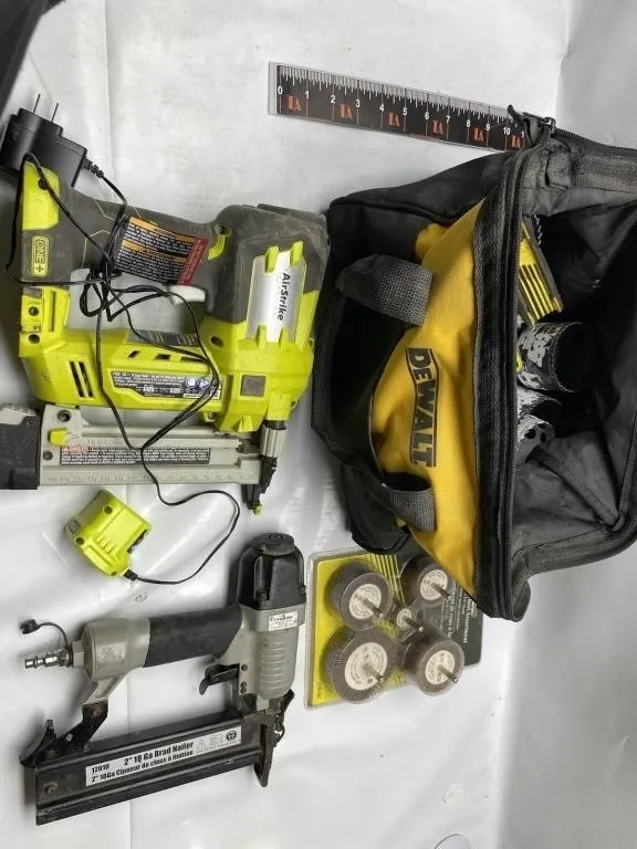 Ryobi Nailers, DeWalt Bag & Brad Nailer Tool Lot