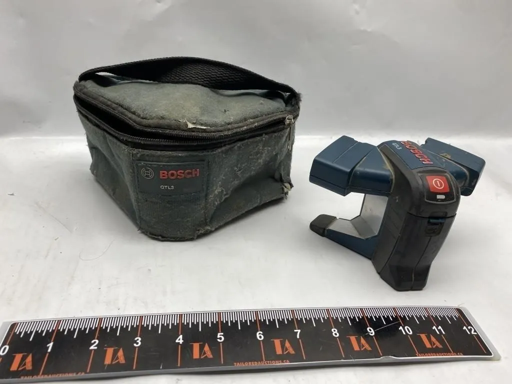 Bosch GTL3 Laser Level with Case