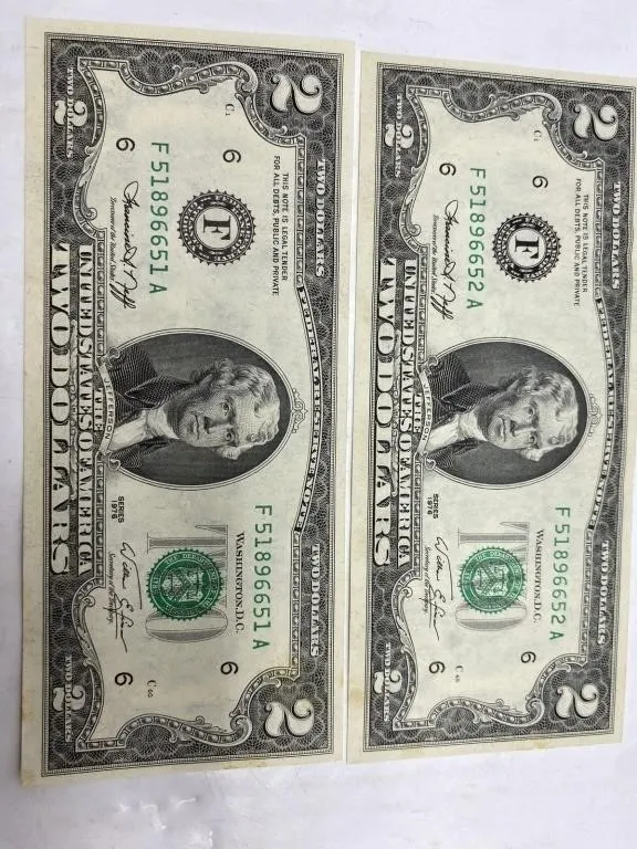 Pair of 1976 Series $2 Two Dollar Bills