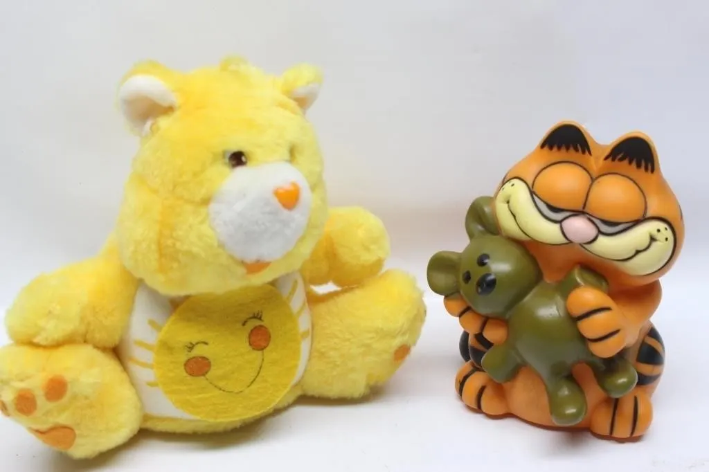 Vintage Garfield Bank & Care Bear Plush