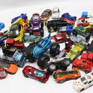 Lot of Diecast Toy Cars & Monster Trucks