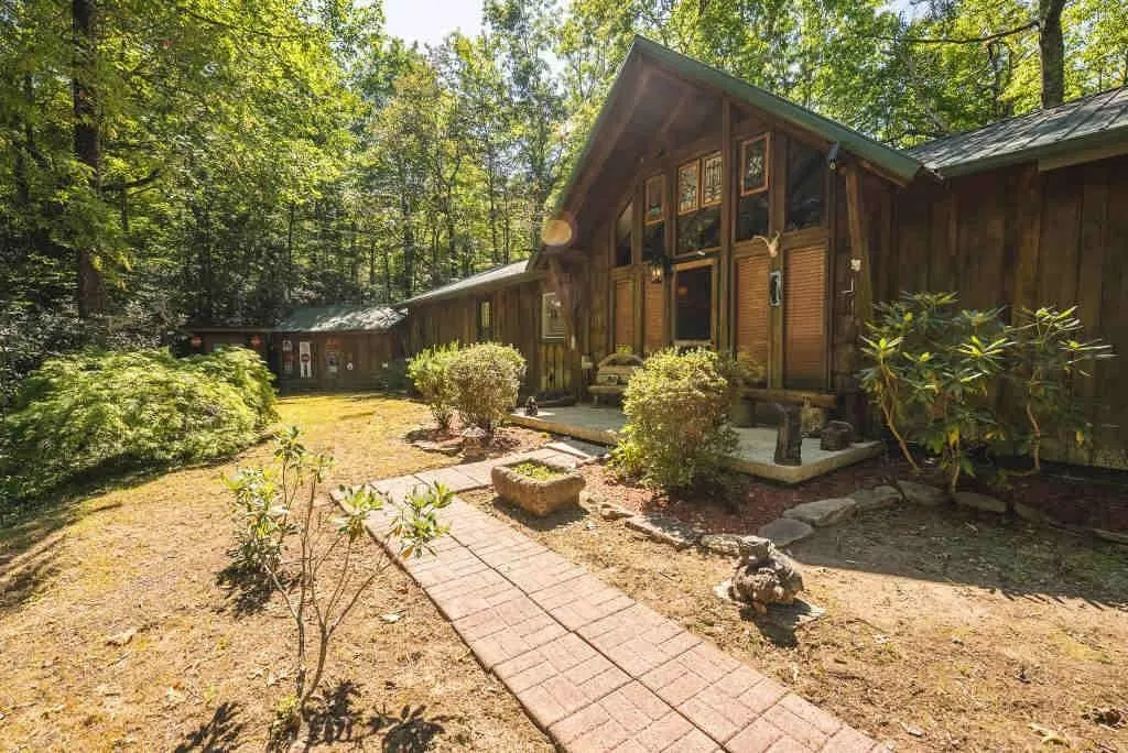 Mountain Home For Sale in Collettsville, NC