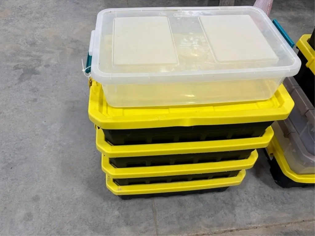 4-Sterlite storage containers-2-clear sterlite