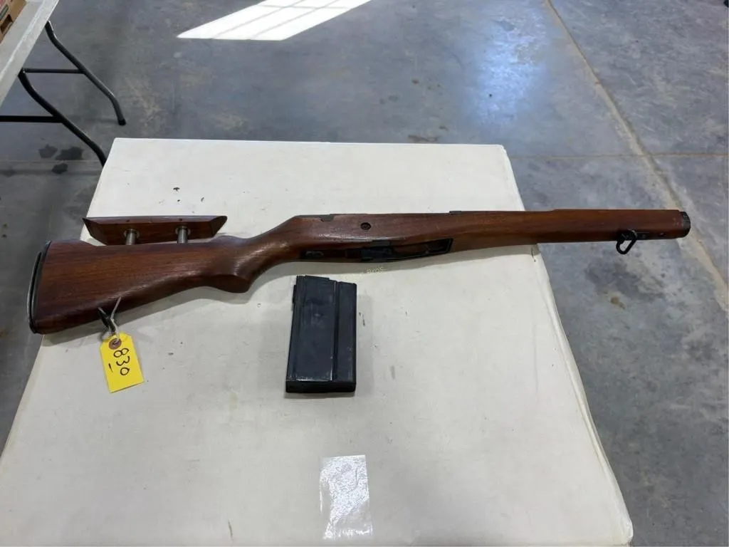 Military wooden stock & clip