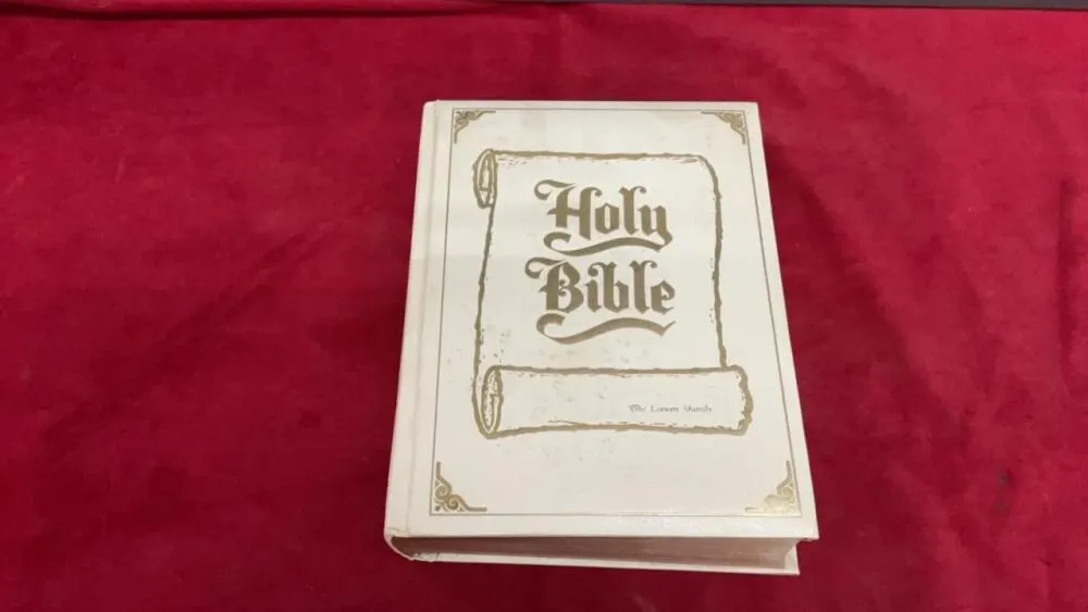 HOLY BIBLE - KING JAMES VERSION