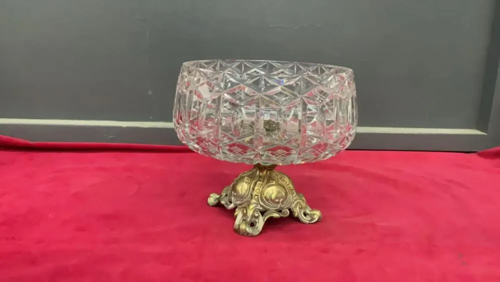 VINTAGE PEDESTAL CRYSTAL BOWL W/ BRASS BASE