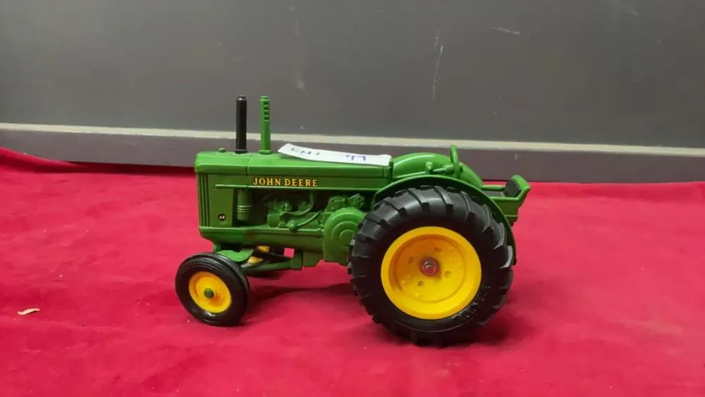 ERTL DIE CAST AR TRACTOR - MADE IN USA