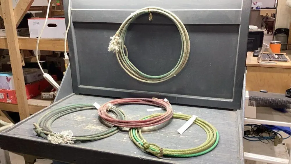 (4) LARIATS