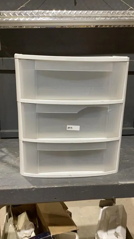 PLASTIC STORAGE UNIT