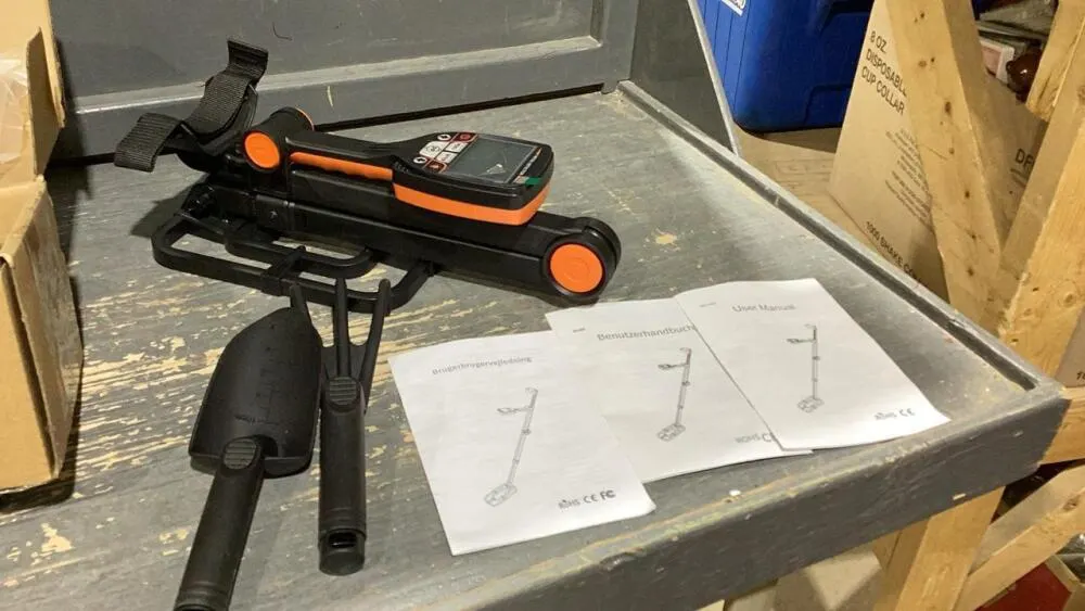 METAL DETECTOR