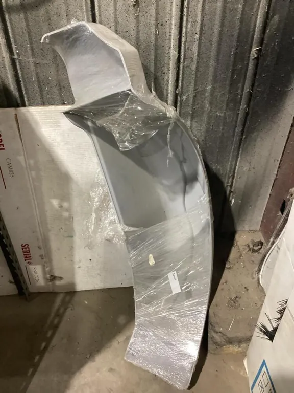 PLASTIC FENDER PART