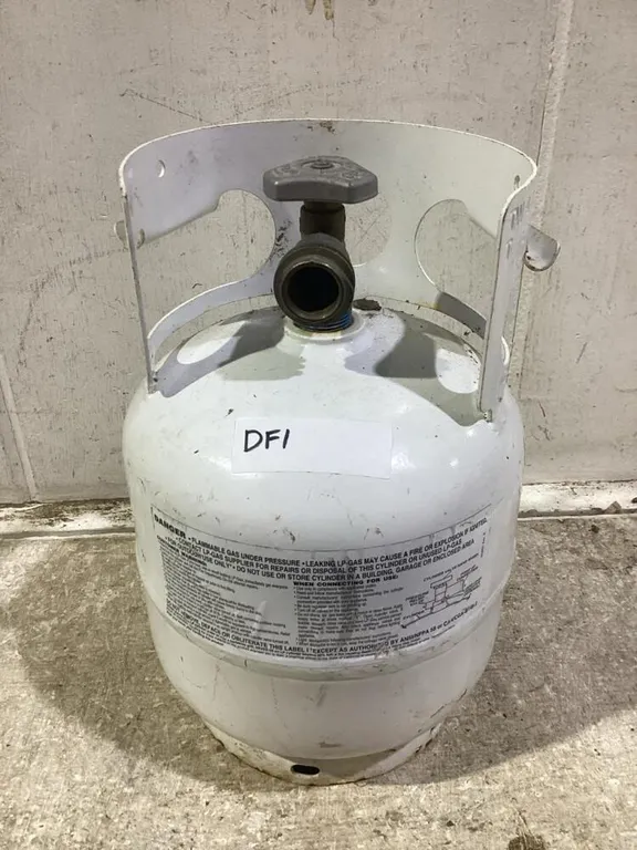 PROPANE TANK 5.9L