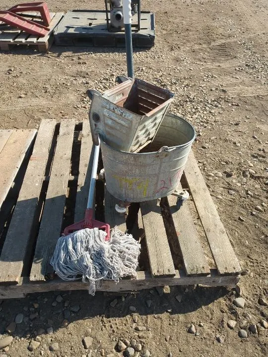 Mop &:Bucket